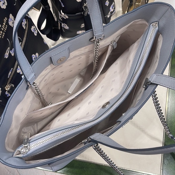 Kate Spade Infinite Large Triple Compartment Tote
COLOR:
Brushed Steel - Picture 16 of 16